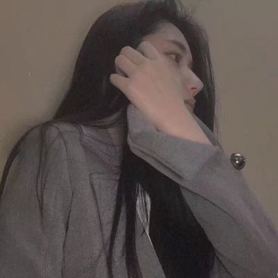 微信头像女生寂寞孤单_让寂寞孤单到腻【点击鼠标右键下载】