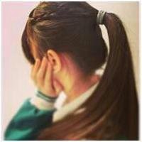 侧面女生马尾头像