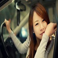 美女開車圖片頭像側面_微信頭像圖片大全