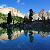 微信头像简约干净山水风景【点击鼠标右键下载】