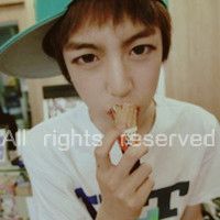 一左一右情侣头像帯字超拽你只属于我小三请退