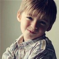 宝贝竖头◥依然小琦g,对你的爱只有隐藏在心底竖