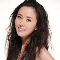 气质美女颜丹晨微信头像挑战四小名旦的勇气和