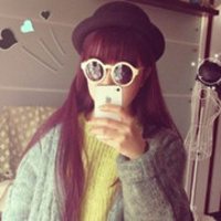 嗮可爱的非主流美女头像光着脚丫我们轻巧的错