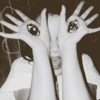 花样美少女非主流头像你会听见身后有爱情在低 花样美少女非主流头像你会听见身后有爱情在低