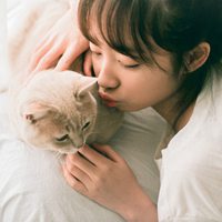 森女生唯美意境微信头像年少时总是把喜欢当成