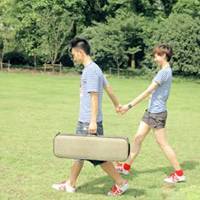 情侣非主流头像一左一右残酷得让人有点悲哀