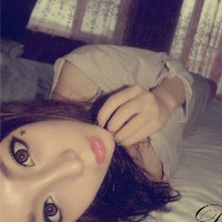 唯美女生微信头像伤感90后总是幻想一段长久的感