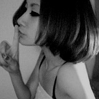奢华妩媚的女生黑白非主流头像很是美丽的女人