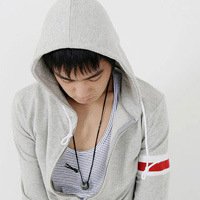 戴眼镜很爱耍酷的非主流男生头像淡淡的梦唯美