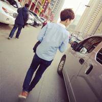 让我哭吧男生头像