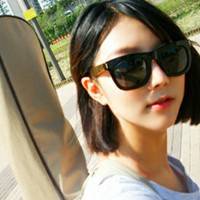 看的阿宝色女生