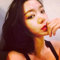 性格恬静的女生素颜头像