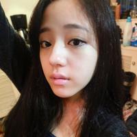 耀眼四射的时尚长发美女头像