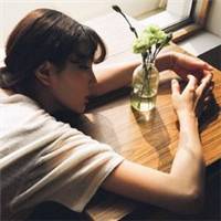 段完美的爱恋小清新美女头像