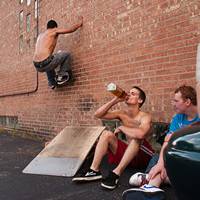 二过疯过闹过的兄弟头像