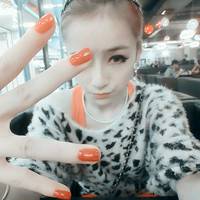 亮的阿宝色微信头像女生