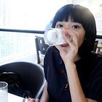 小眼睛微信头像女生