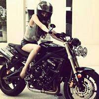 女汉子头像无法摆脱记忆旳纠缠