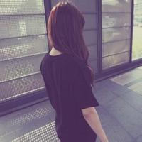 空间头像女背影