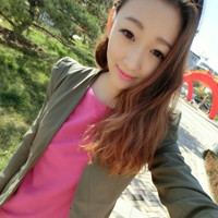 女生穿白衣服的头像_背影ex