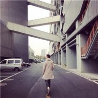 朴嫂:孤单背影
