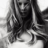 很快也会变成你的旧爱_黑色头像