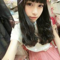 非主流大眼美女微信头像这个病态的