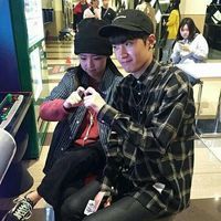 未来不会来忧伤的情侣