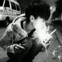 微信头像黑白_非主流头像女生