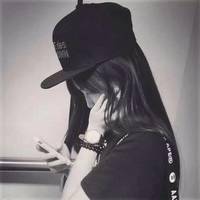 森系非主流妩媚女生头像