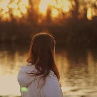 背影头像男生长头发非主流