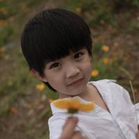 最新微信小孩风景头像男生