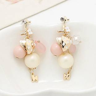 花朵流苏白色水晶粉色