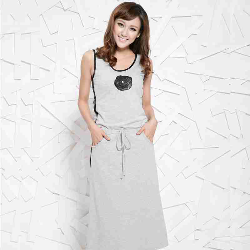 露肩绑绳花朵图案连衣裙lqz