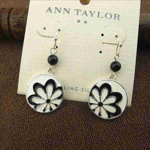 釉质黑白花朵质感银色