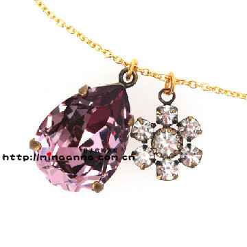 时尚大牌宝石花朵