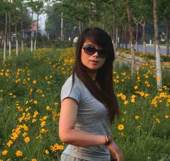 美女与鲜花_草根摄影吧