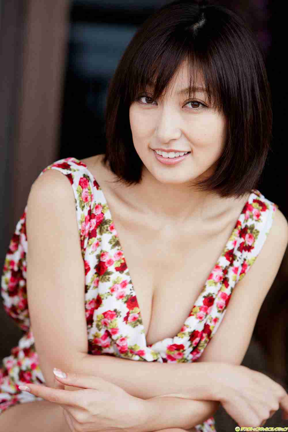 轮播图片日系性感美女花裙熊田曜子魅惑来袭图