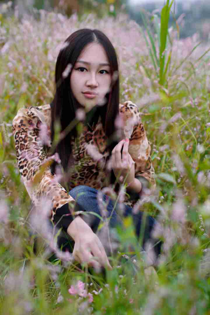 花丛中拍美女