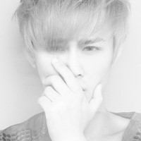 欧美系个性男生伤感头像