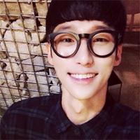 气质帅哥微信个性男生头像