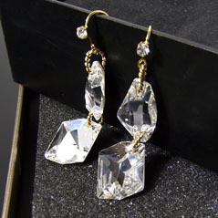 她属于豪华珠宝系列|群