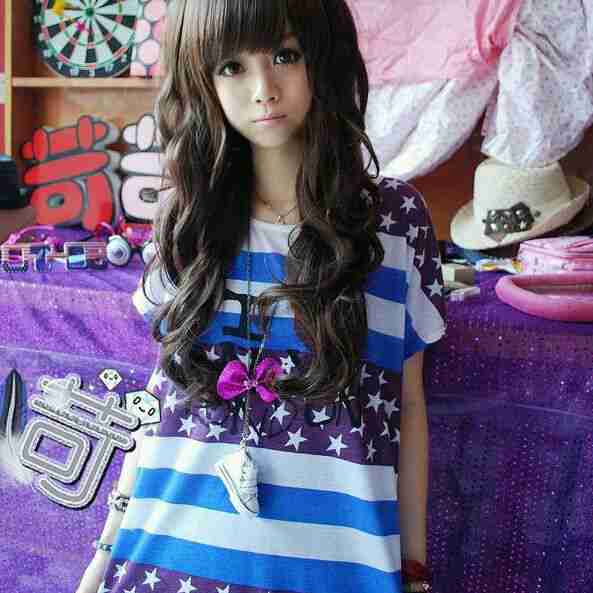 非主流卷发齐刘海长卷发