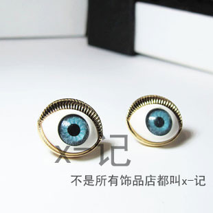 街拍个性创意蓝色眼球眼珠耳钉耳环