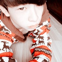 溃不成堤的伤感带字男生头像