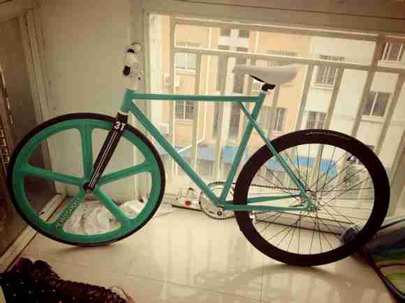 荧光死飞自行车