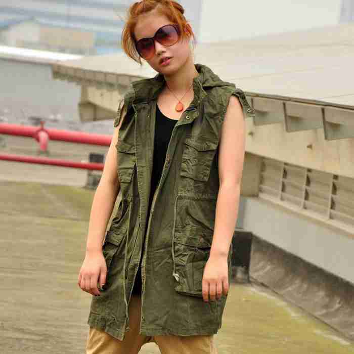 个穿军装的女明星是谁