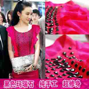 明星黑色连衣裙喜欢