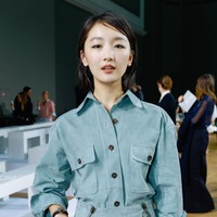 受邀女明星的她